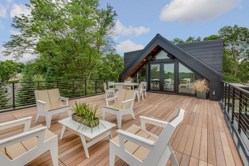 Front Deck Construction in Redmond, WA